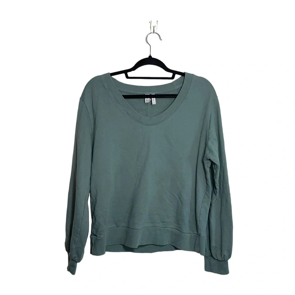 Z by Zella 100% Cotton Sage Green Open Back Pullover Sweatshirt Medium Women’s